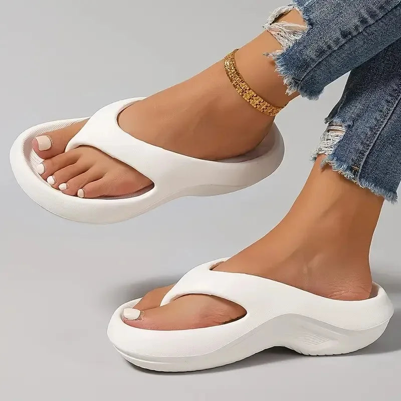 Tongs avec soutien de la voûte plantaire 